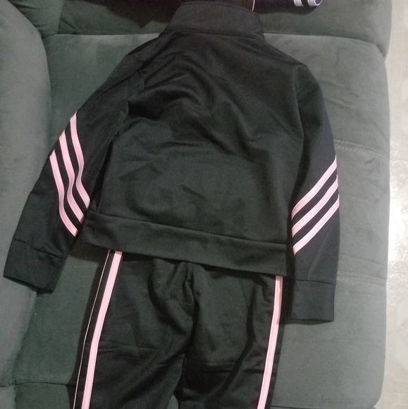 Clothes - Picture 2 of 2